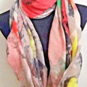 Women's Beautiful Infinity Floral Print Scarf RIKKA